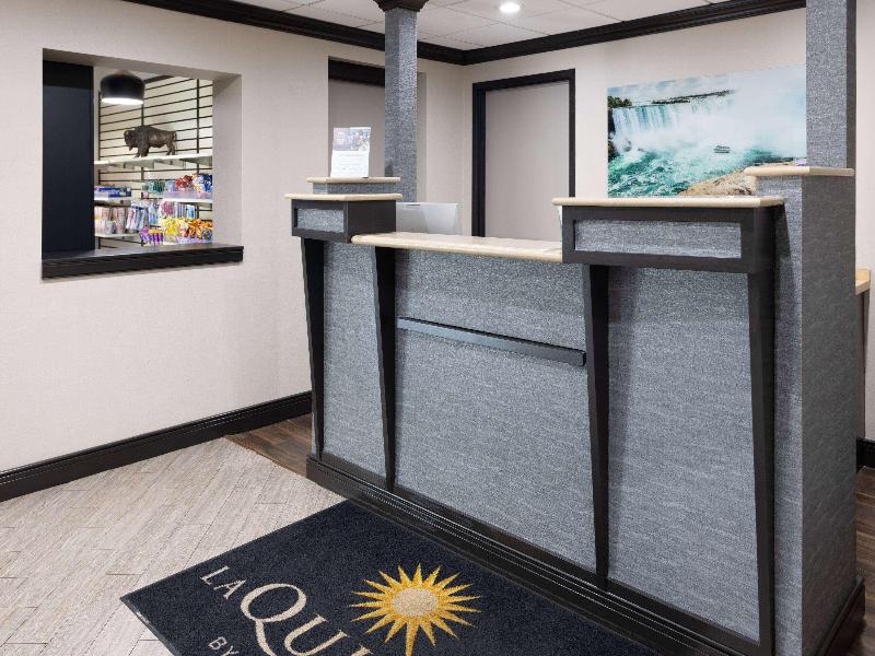 La Quinta Inn Buffalo Airport image