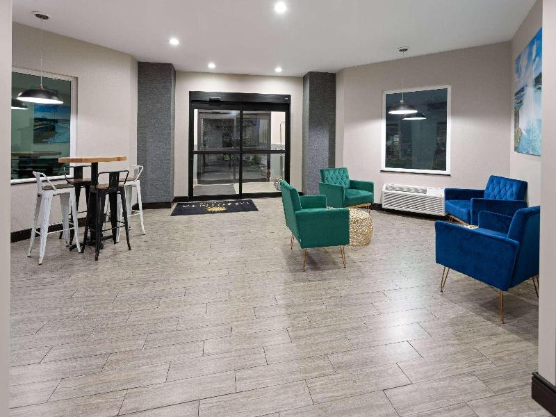 La Quinta Inn Buffalo Airport image