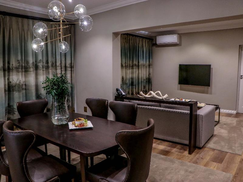 Cresta Mowana Safari Resort & Spa image