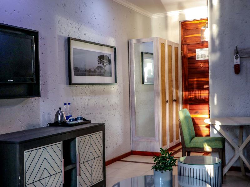 Cresta Mowana Safari Resort & Spa image