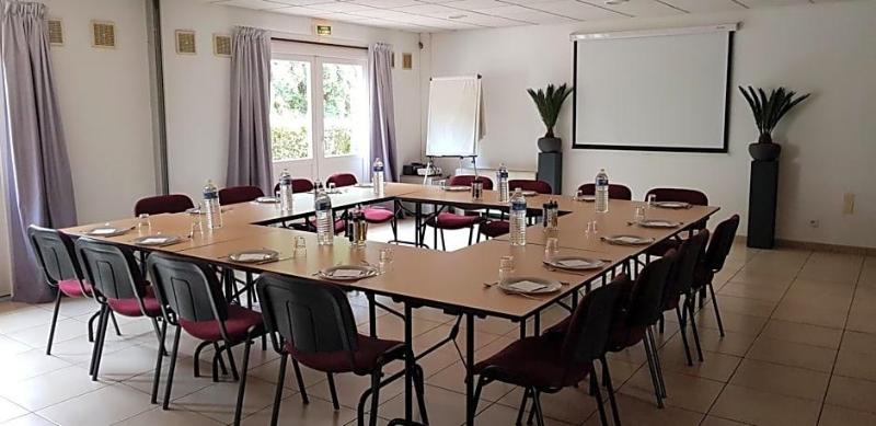 Doubs Hotel - Besançon Ecole Valentin image