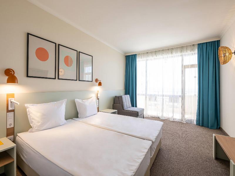 Sol Nessebar Resort - Mare image