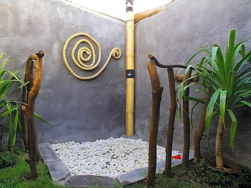 Flower Bud Bungalow image