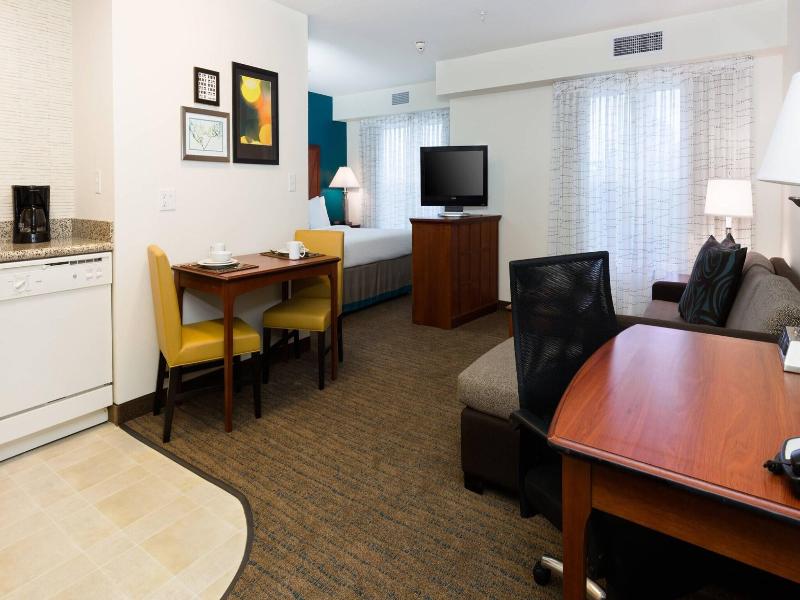 Residence Inn Baton Rouge Towne Center At Cedar Lo image