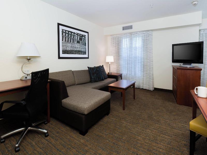 Residence Inn Baton Rouge Towne Center At Cedar Lo image