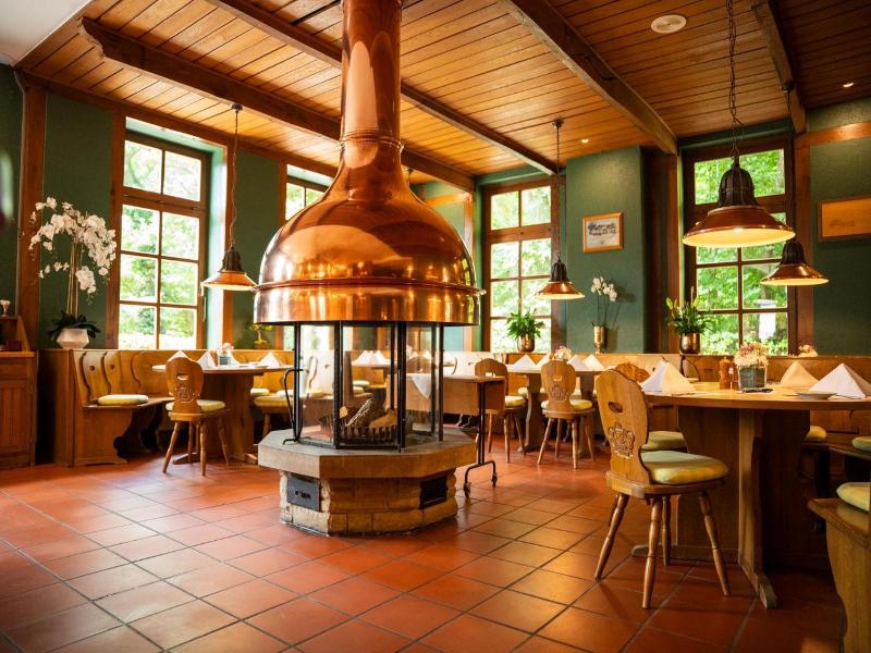 Ringhotel Der Waldkater image