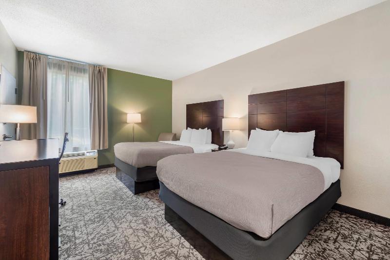 Quality Inn & Suites Nj State Capital Area image