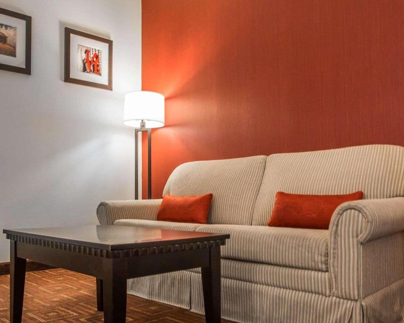 Quality Inn & Suites Nj State Capital Area image
