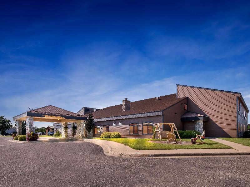 Heartland Inn & Suites, Surestay Collection By Bw image