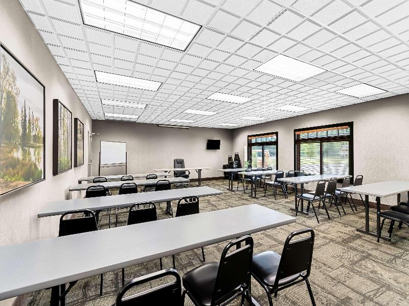 Heartland Inn & Suites, Surestay Collection By Bw image