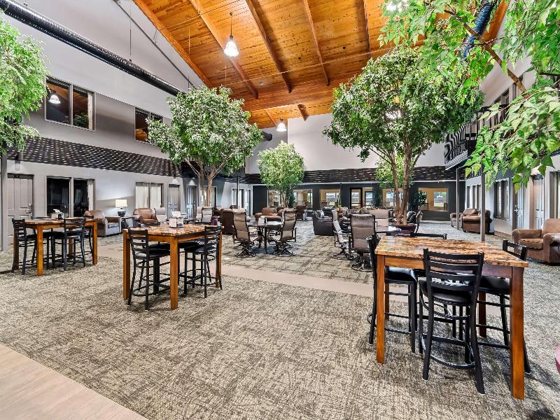 Heartland Inn & Suites, Surestay Collection By Bw image