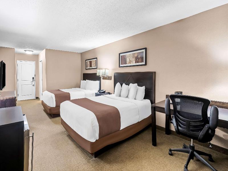 Heartland Inn & Suites, Surestay Collection By Bw image