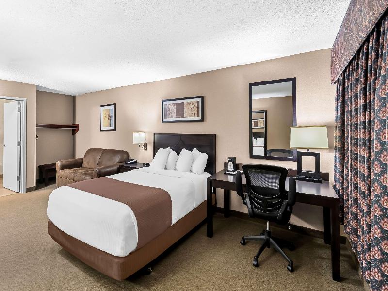 Heartland Inn & Suites, Surestay Collection By Bw image