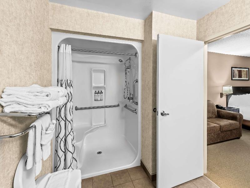 Heartland Inn & Suites, Surestay Collection By Bw image
