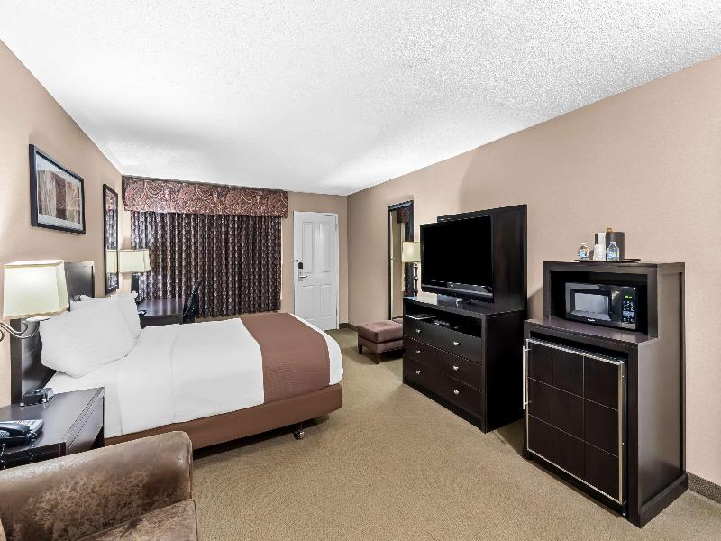 Heartland Inn & Suites, Surestay Collection By Bw image
