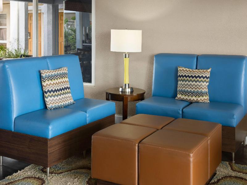 Super 8 by Wyndham Ellenton Bradenton Area image