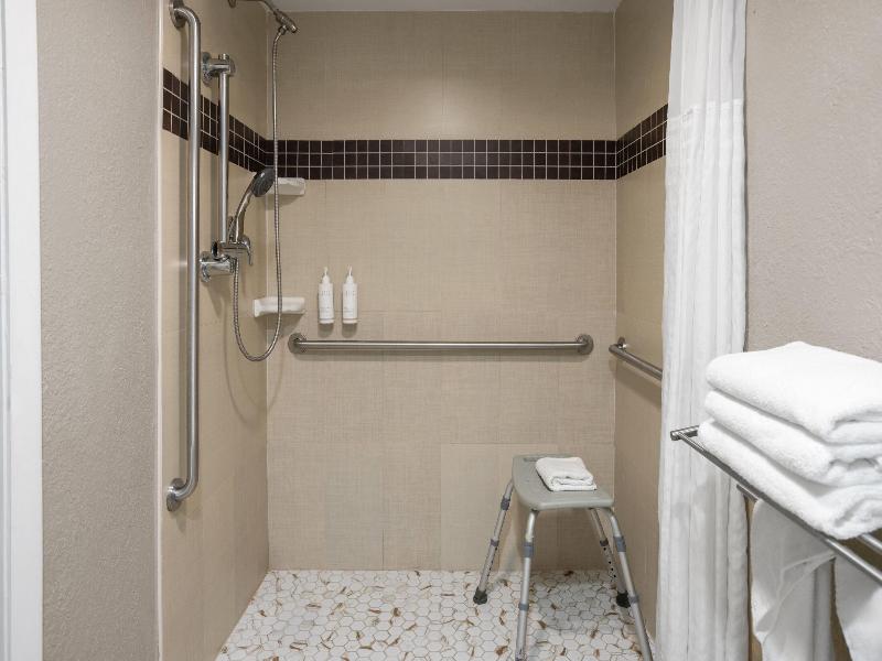 Super 8 by Wyndham Ellenton Bradenton Area image