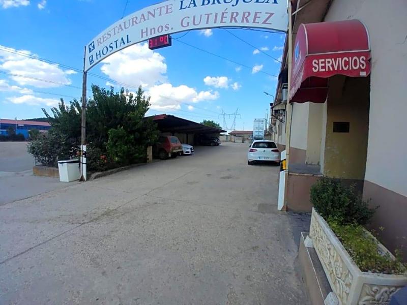 Hostal Hermanos Gutierrez image