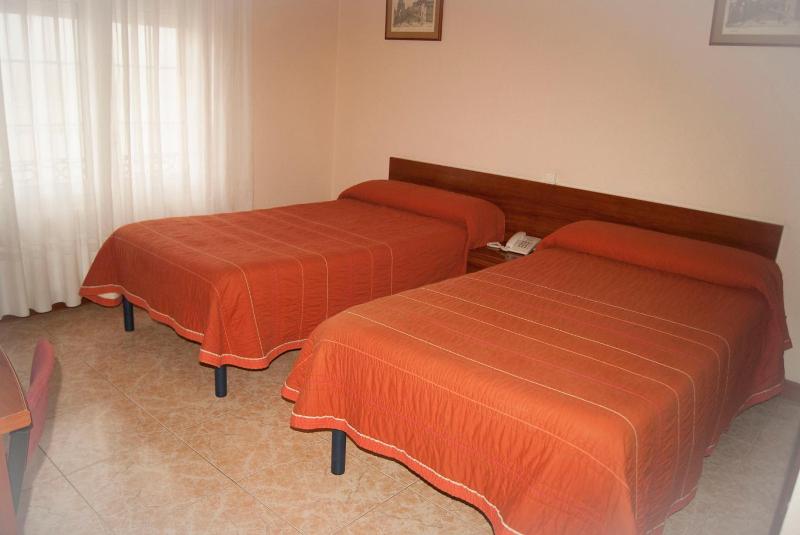 Hostal Hermanos Gutierrez image