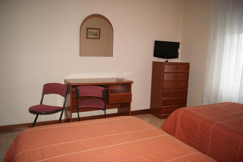 Hostal Hermanos Gutierrez image
