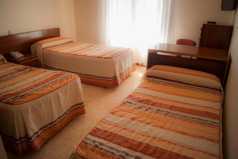 Hostal Hermanos Gutierrez image