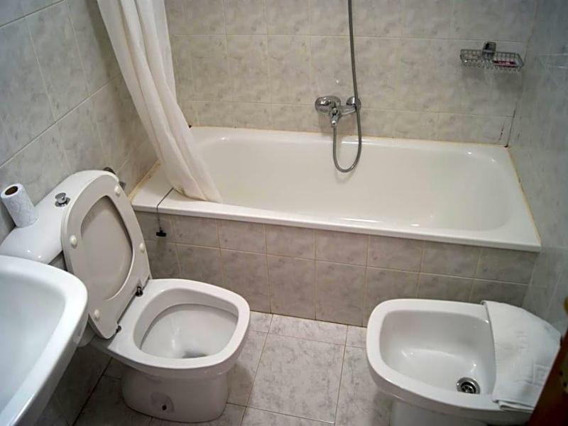 Hostal Hermanos Gutierrez image
