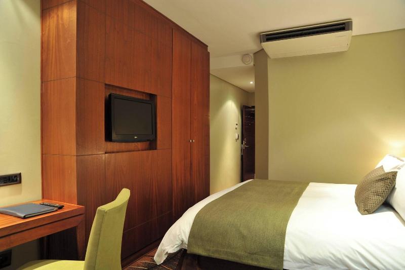 Protea Hotel Clarens image