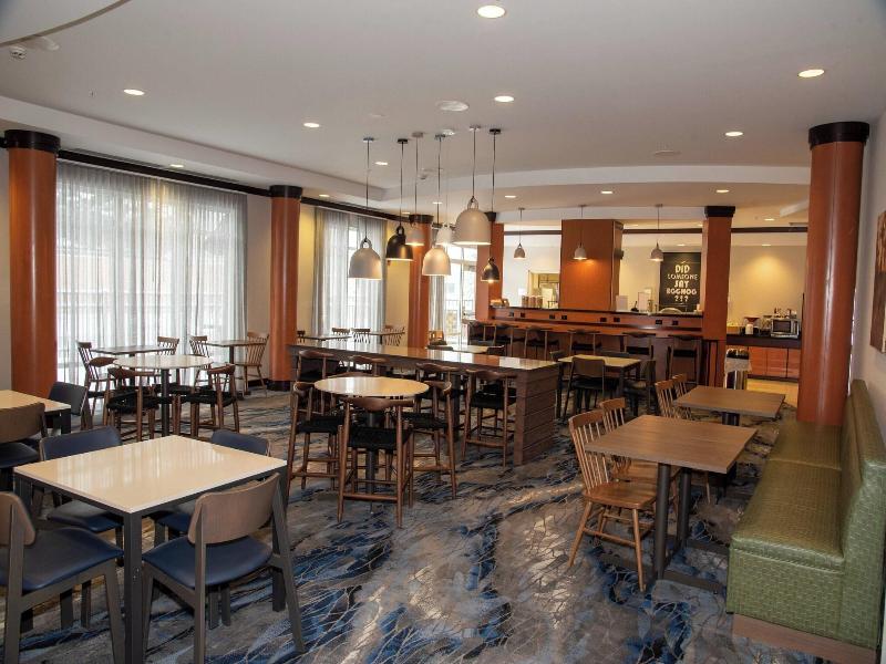 Fairfield Inn Suites Lewisburg