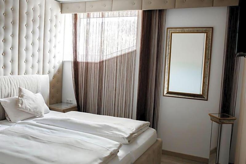 Bach Hotel Zur Porta image