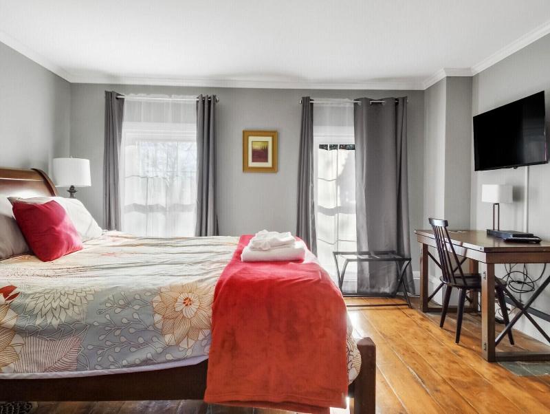 The Thistle Inn image