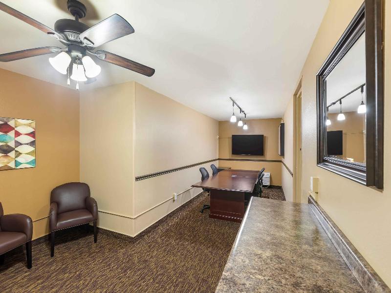 Extended Stay America - Milwaukee - Brookfield image