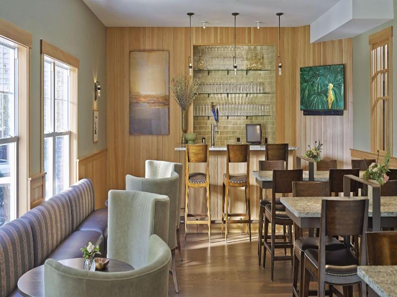 Green Mountain Suites image