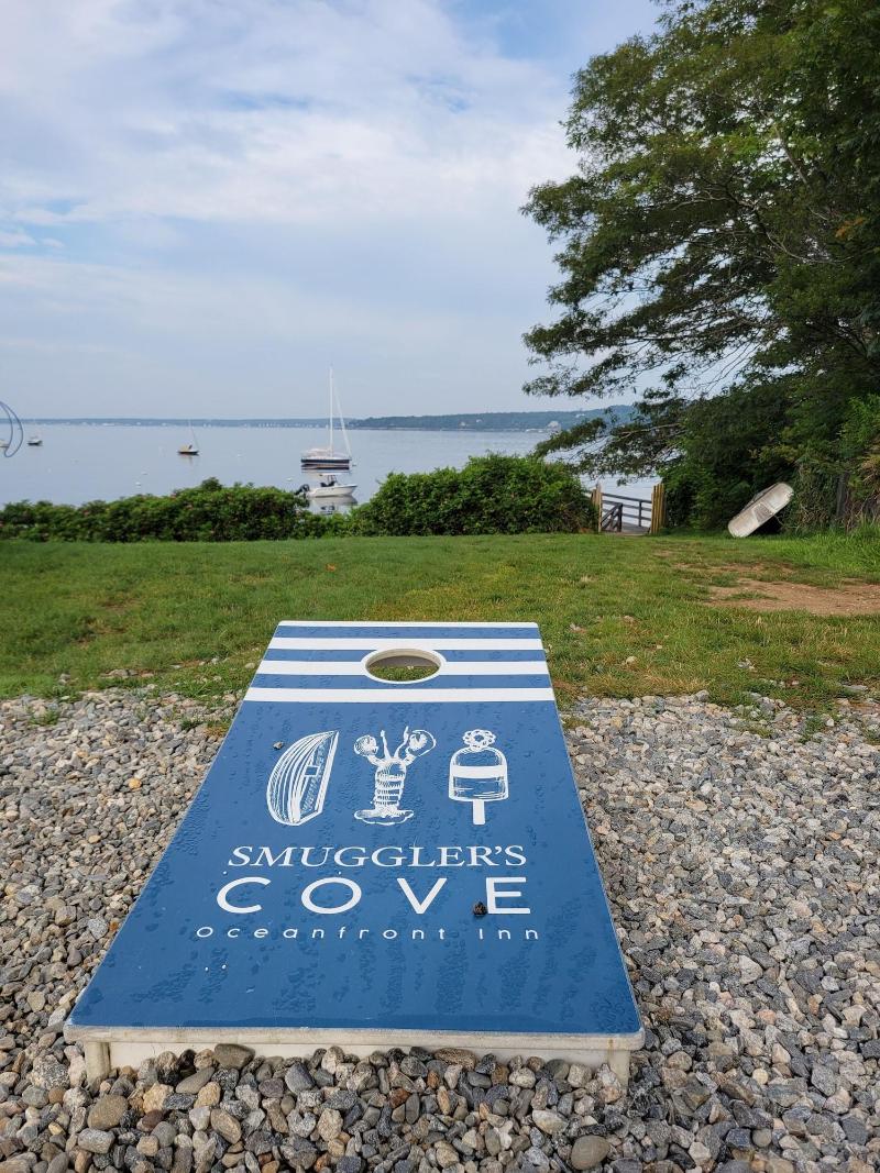 Smugglers Cove Inn Oceanfront Resort image