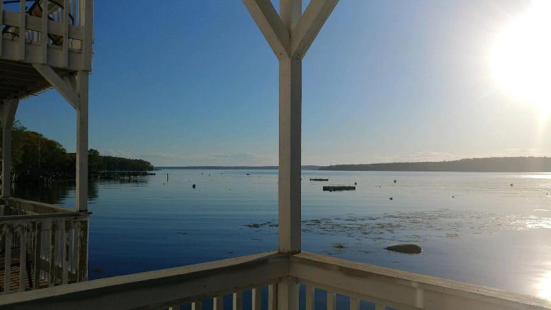 Smugglers Cove Inn Oceanfront Resort image