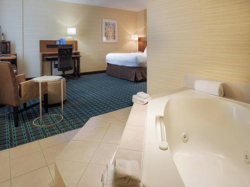 Fairfield Inn & Suites Belleville image
