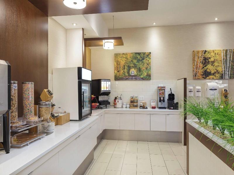 Fairfield Inn & Suites Belleville image