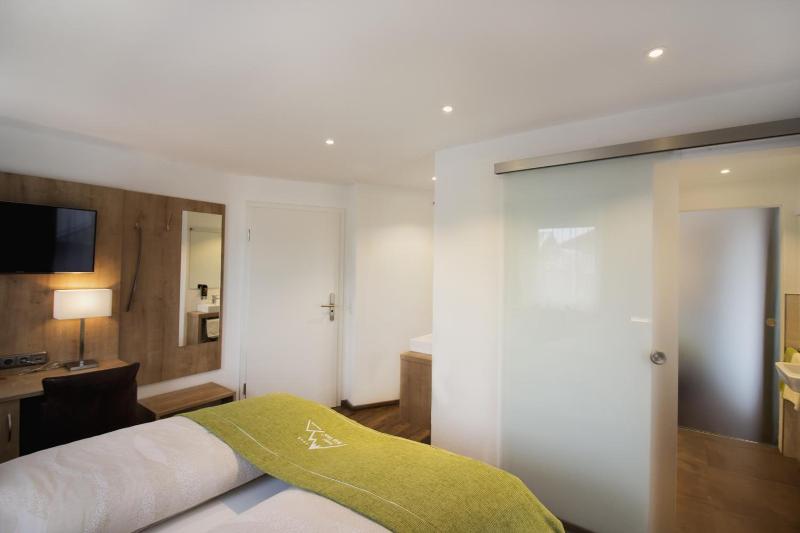 Alp Inn image