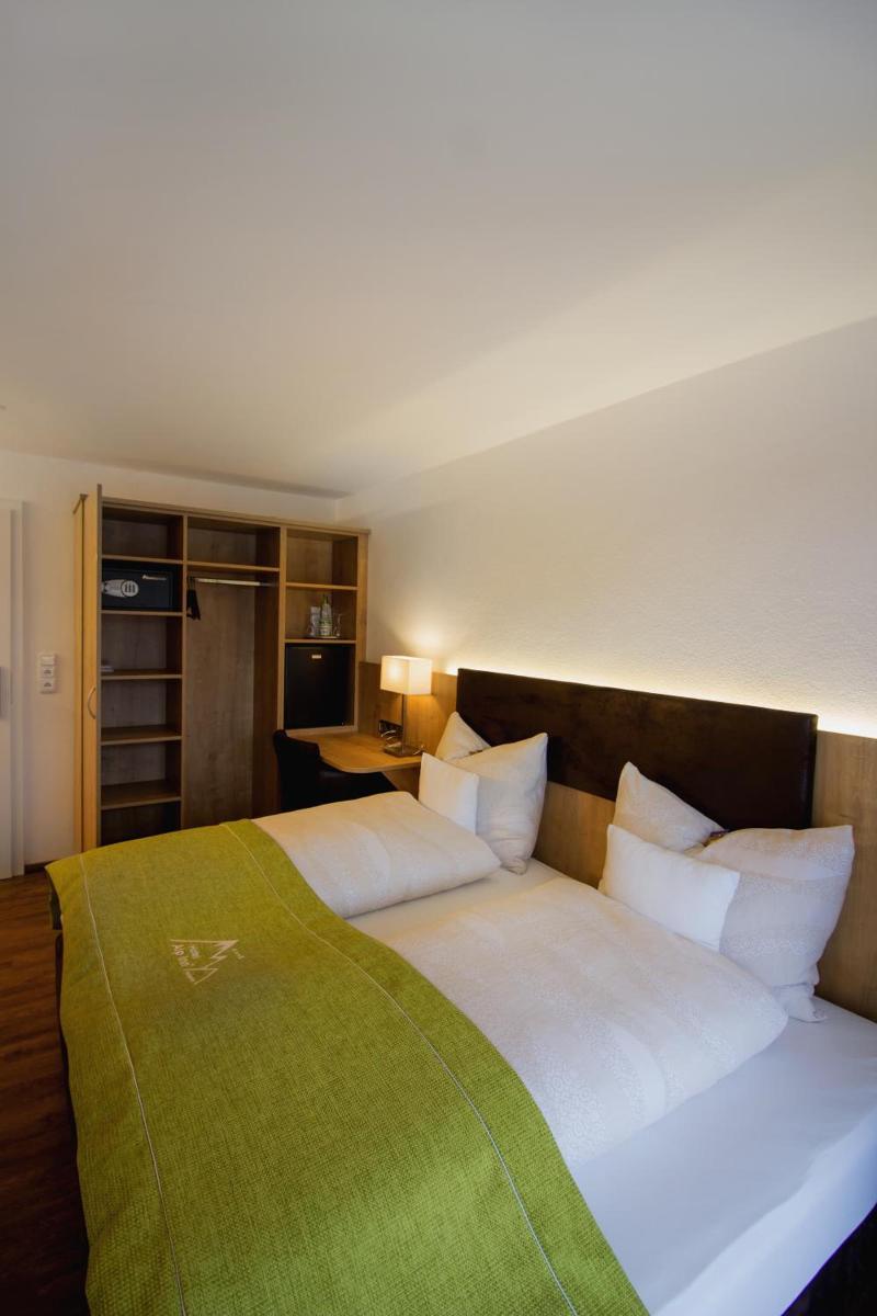 Alp Inn image
