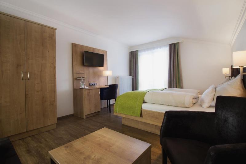 Alp Inn image
