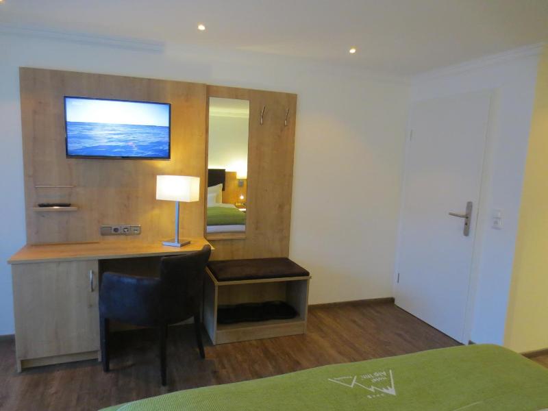 Alp Inn image