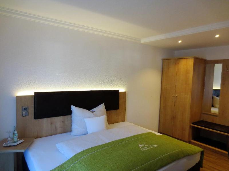 Alp Inn image
