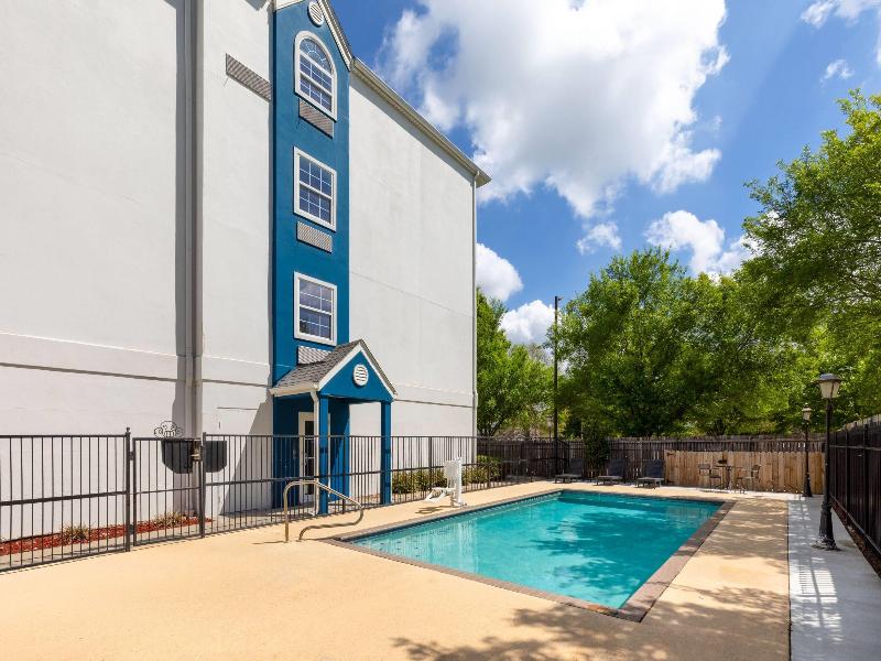 Microtel Inn & Suites By Wyndham Baton Rouge Airp image