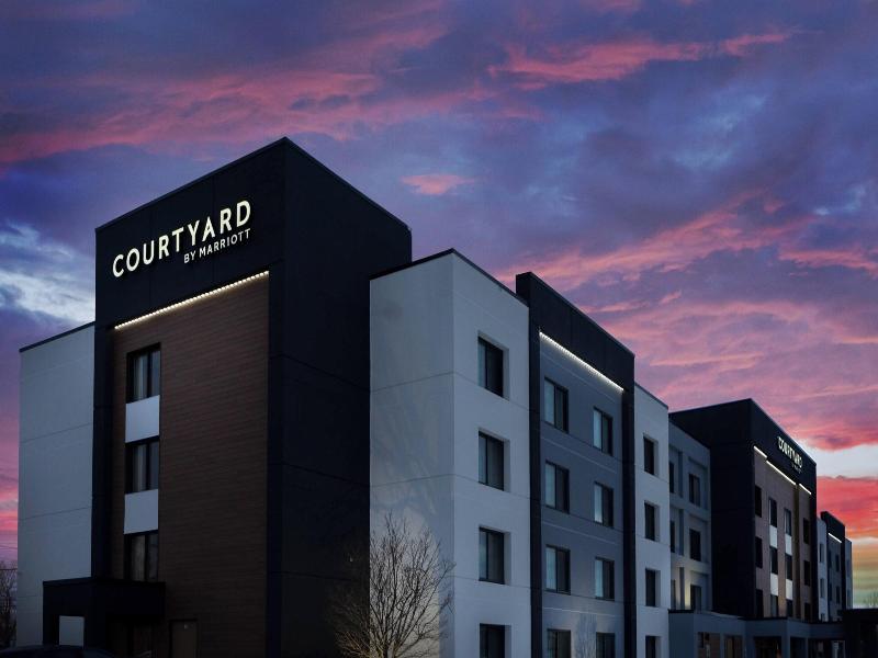Courtyard by Marriott Buffalo Amherst/University image