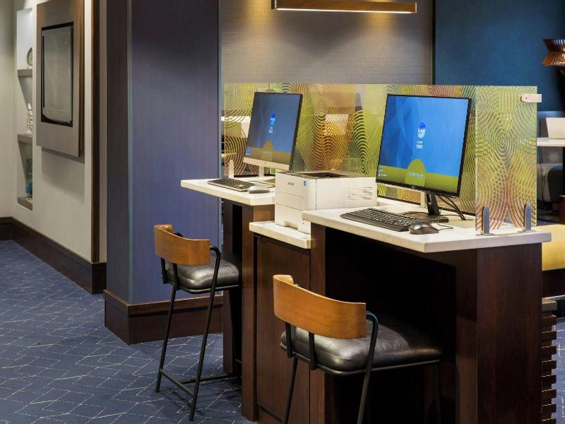 Courtyard by Marriott Buffalo Amherst/University image