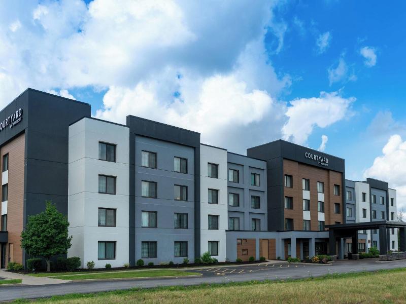 Courtyard by Marriott Buffalo Amherst/University image
