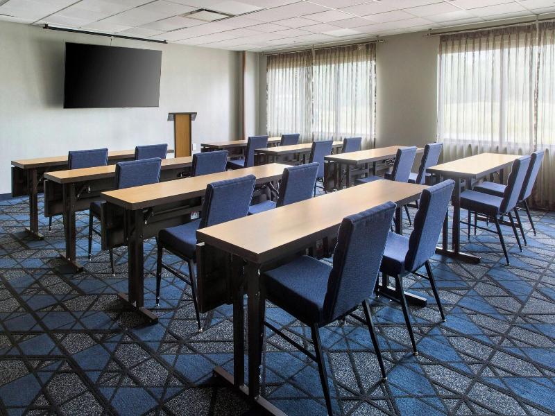 Courtyard by Marriott Buffalo Amherst/University image