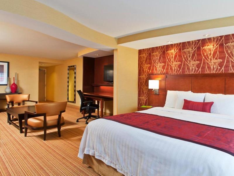 Courtyard by Marriott Buffalo Amherst/University image