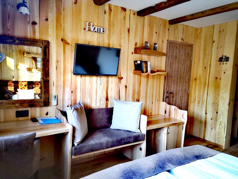 Ribno Alpine Hotel image