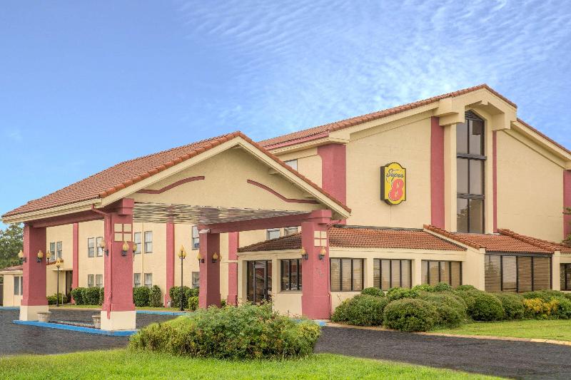 Super 8 by Wyndham Blytheville image