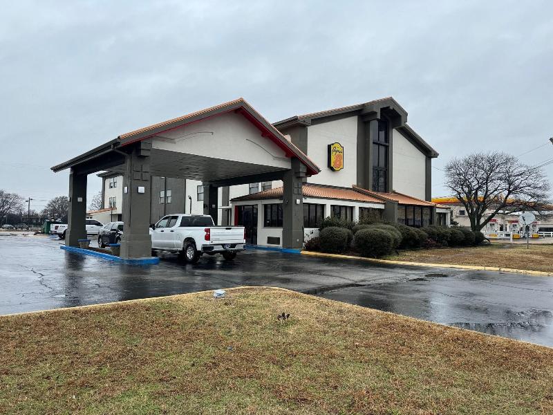 Super 8 by Wyndham Blytheville image